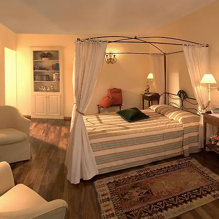 Country house Marcarini *