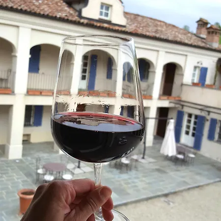 Marcarini Landhuis Neviglie