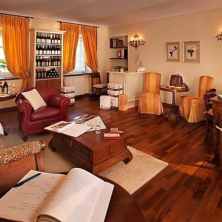 Marcarini Kır Evi