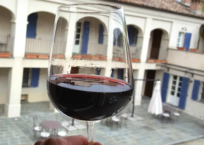 Marcarini Lantställe Neviglie